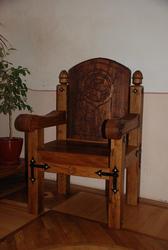 кресло средневековое